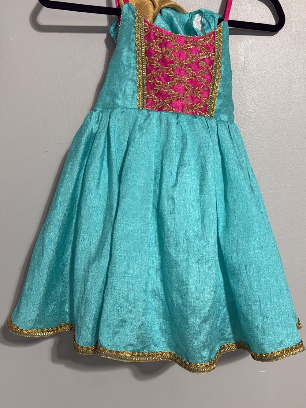 Oh Shana! Jasmine inspired dress size 7